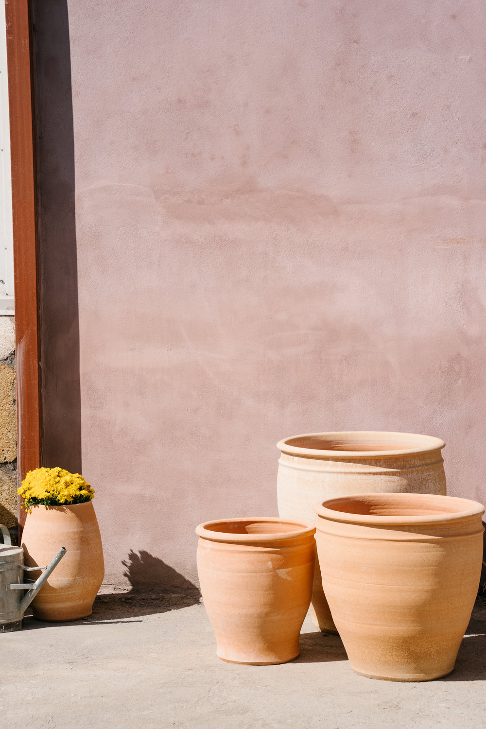 Iris Cretan Terracotta Planter thumbnail-image-2